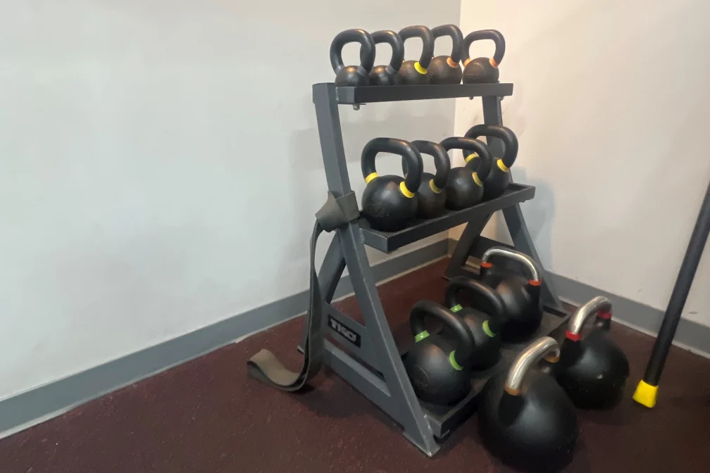 Top Kettlebell Leg Workouts to Unleash Lower Body Power HiTONE Fitness